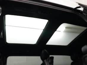 Vehicle image MERCEDES-BENZ V 300 d Swiss Ed. lang Van