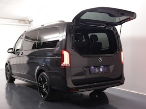 Vehicle image MERCEDES-BENZ V 300 d Swiss Ed. lang Van