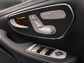 Vehicle image MERCEDES-BENZ V 300 d Swiss Ed. lang Van