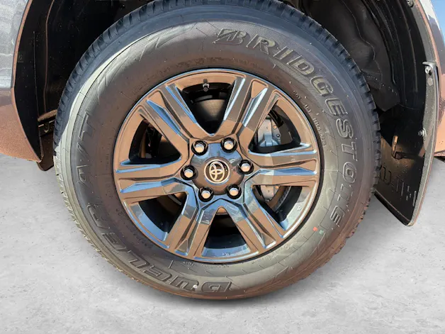 Toyota Hilux Double Cab.-Pick-up 2.8 D-4D 204 Style