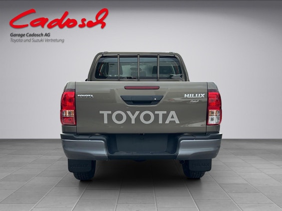 Vehicle image 4 Vehicle image 4