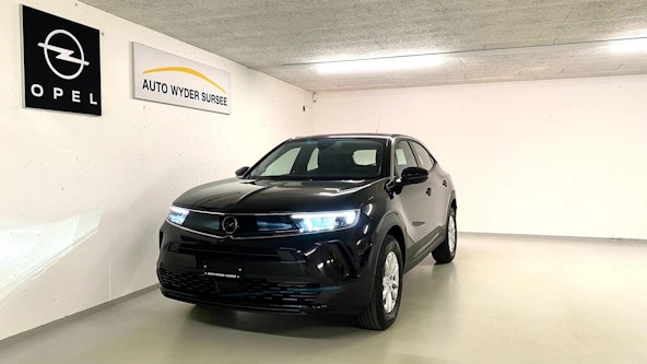 First vehicle image
