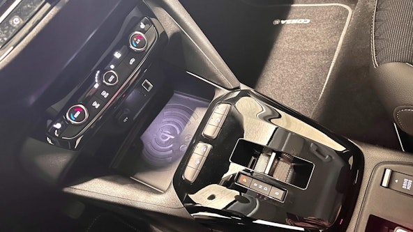 Vehicle image 12 Vehicle image 12