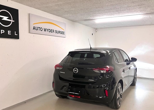 Vehicle image 3 Vehicle image 3