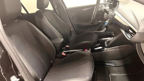 Vehicle image 6 Vehicle image 6