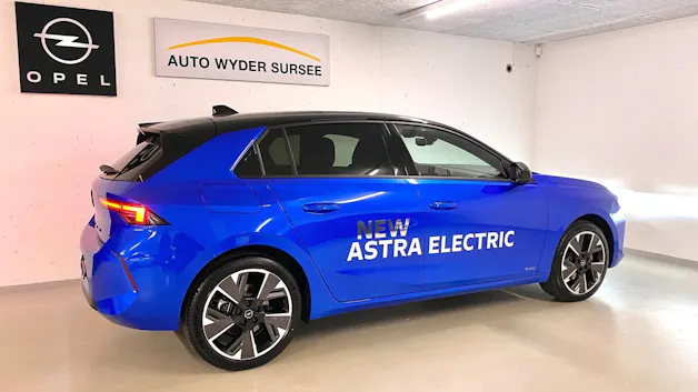 Opel Astra-e Swiss Plus