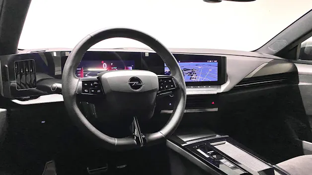 Opel Astra-e Swiss Plus