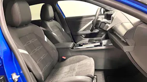 Opel Astra-e Swiss Plus