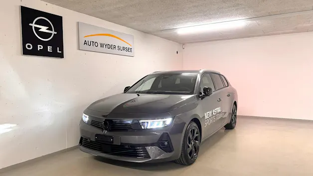 Opel Astra Sports Tourer 1.6 T PHEV 180 Swiss Plus