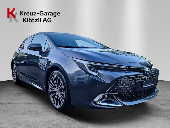 First vehicle image First vehicle image