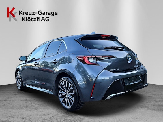 Vehicle image 4 Vehicle image 4