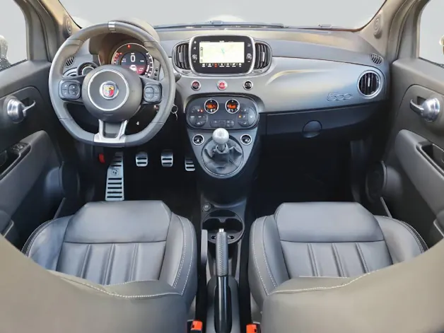 Fiat 595 Abarth 1.4 T-Jet 165 Turismo