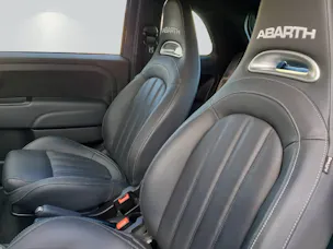 Fiat 595 Abarth 1.4 T-Jet 165 Turismo