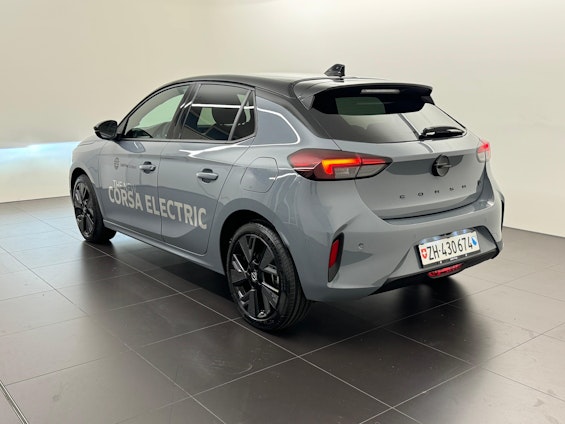 Vehicle image 3 Vehicle image 3