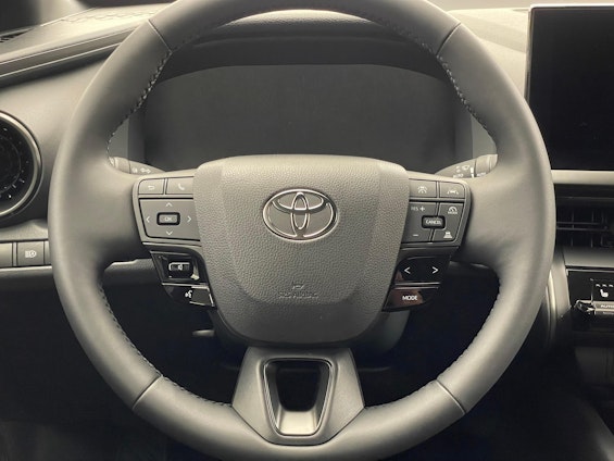 Vehicle image 12 Vehicle image 12