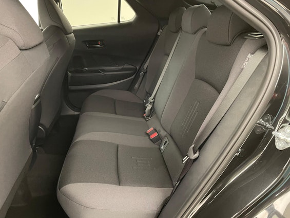 Vehicle image 9 Vehicle image 9