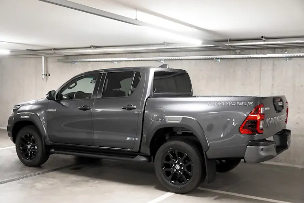 Toyota Hilux Double Cab.-Pick-up 2.8 D-4D 204 Invincible MHEV