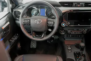 Toyota Hilux Double Cab.-Pick-up 2.8 D-4D 204 Invincible MHEV