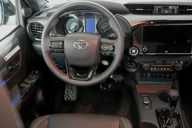 Toyota Hilux Double Cab.-Pick-up 2.8 D-4D 204 Invincible MHEV