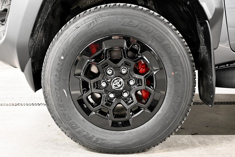 Vehicle image TOYOTA HI-LUX