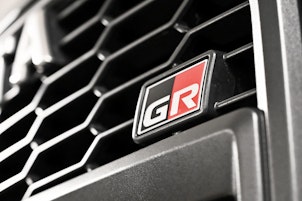 Vehicle image TOYOTA Hilux Double Cab.-Pick-up 2.8 D-4D 230 GR Sport II