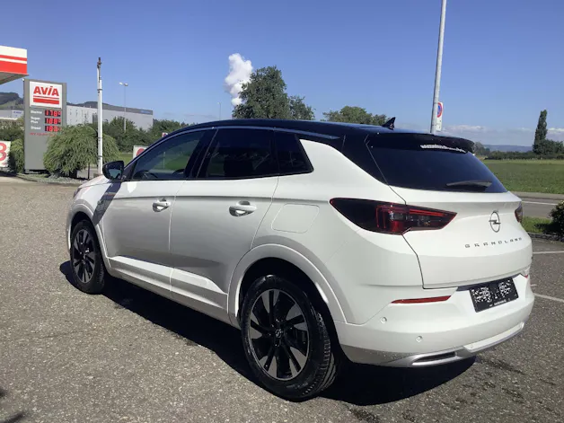 Opel Grandland 1.6 T PHEV Elegance
