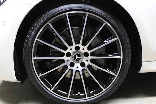 Mercedes-Benz E 220 d AMG Line 4Matic Kombi