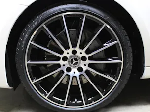 Mercedes-Benz E 220 d AMG Line 4Matic Kombi