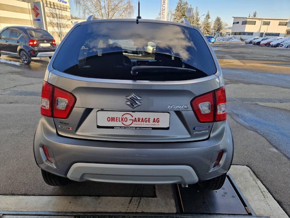 Vehicle image 3 Vehicle image 3