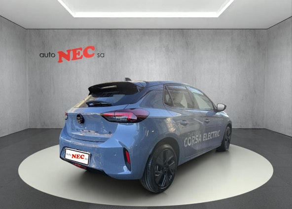 Vehicle image 6 Vehicle image 6