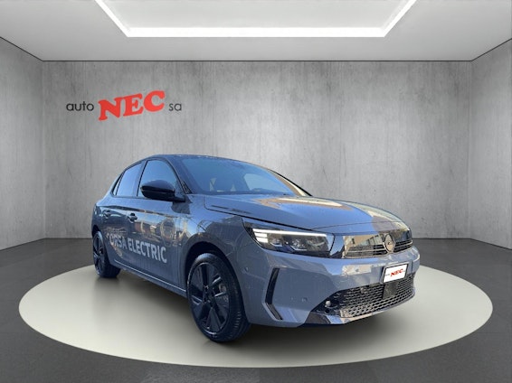 First vehicle image First vehicle image