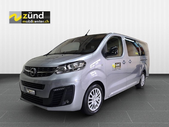 First vehicle image