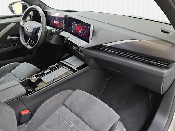 Vehicle image 9 Vehicle image 9