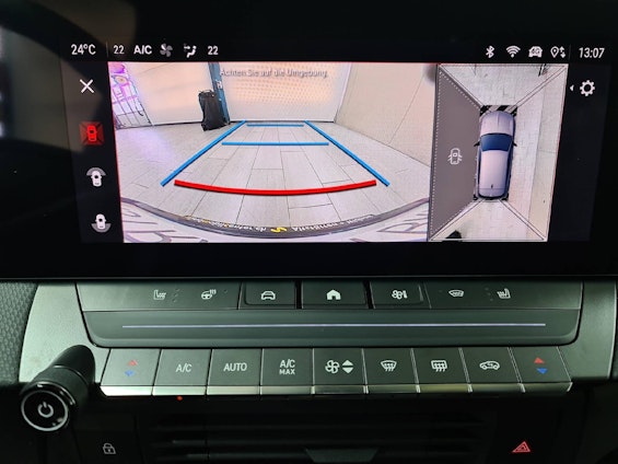 Vehicle image 15 Vehicle image 15