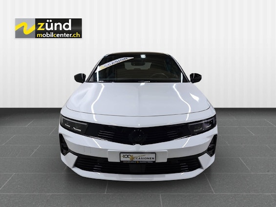 Vehicle image 4 Vehicle image 4