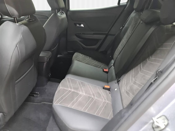 Vehicle image 9 Vehicle image 9