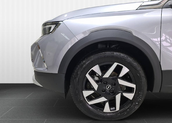 Vehicle image 12 Vehicle image 12