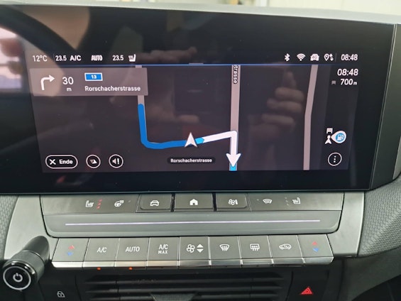 Vehicle image 8 Vehicle image 8