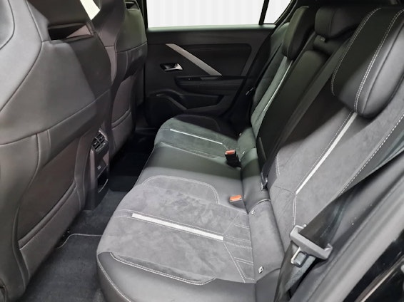 Vehicle image 10 Vehicle image 10