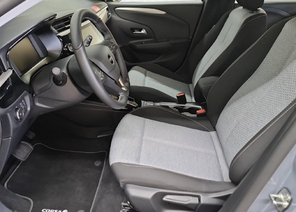 Vehicle image 5 Vehicle image 5