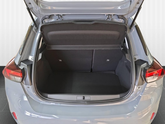 Vehicle image 10 Vehicle image 10