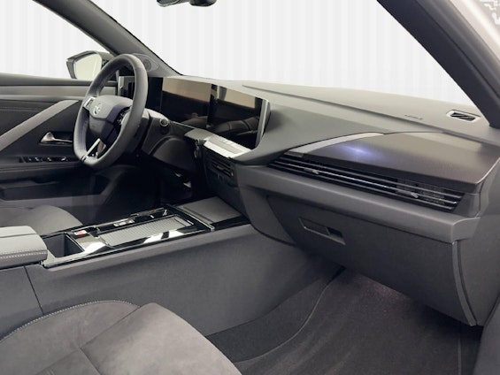 Vehicle image 11 Vehicle image 11