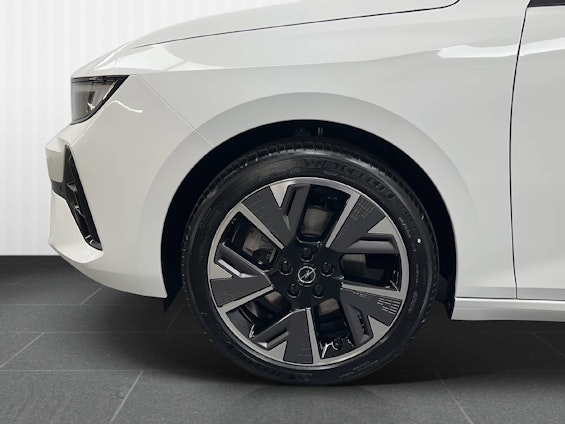 Vehicle image 14 Vehicle image 14