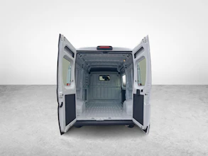 https://vehicle.imgix.net/3422552/e86cb9a6-1da2-4591-894d-dd2e44b5ef9c.jpg