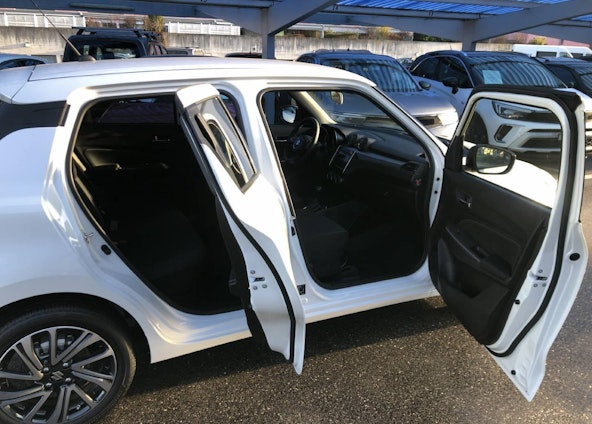 Vehicle image 7 Vehicle image 7