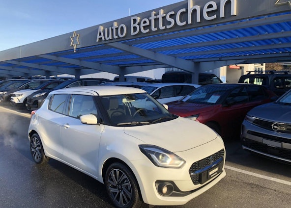 First vehicle image First vehicle image