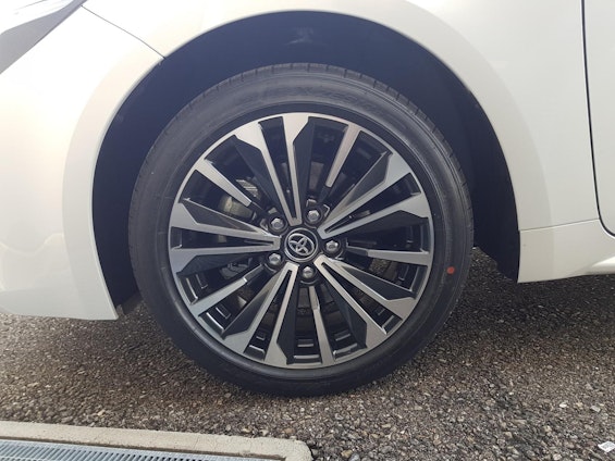 Vehicle image 8 Vehicle image 8