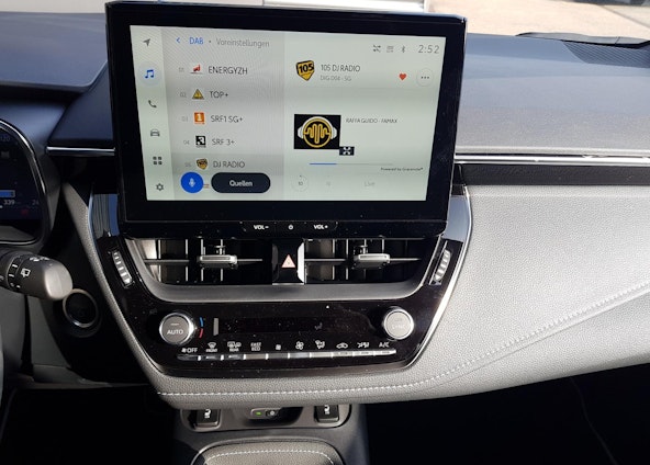 Vehicle image 12 Vehicle image 12