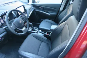 Suzuki S-Cross 1.5 Compact Top Hybrid 4x4