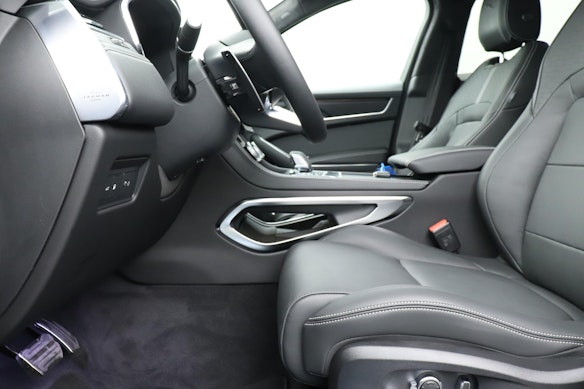 JAGUAR F-Pace 2.0 P400e R-Dynamic HSE AWD 1